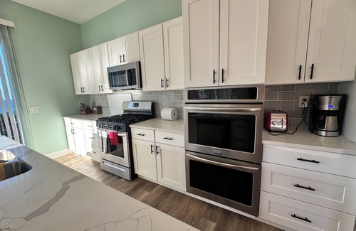 Roatan Casa | 6 Bd, 6 Bth, 2 living rms, huge kitchen, private pool & hot tub, rooftop deck!!!