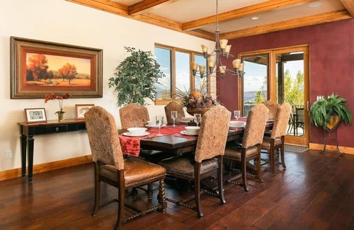 Eden Casa | 6 Bdr 4 are King hot tub fire pit BEST view