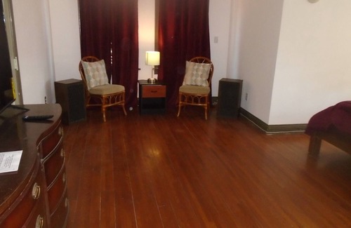 Verdugo Viejo Casa | 6 bdrm home in Beverly Hills part of Glendale, CA