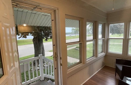 Guttenberg Casa | 6 bed, 2 bath house in Guttenberg Iowa on The Mississippi River, Sleeps 12