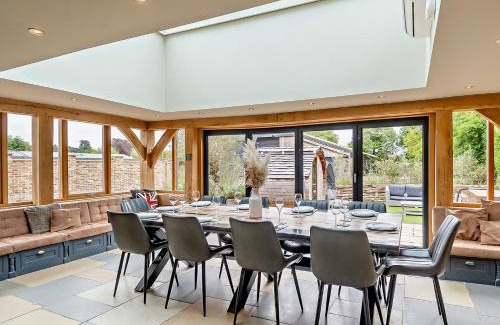 Clenchwarton Casa | 6 Bed in Kings Lynn 90964