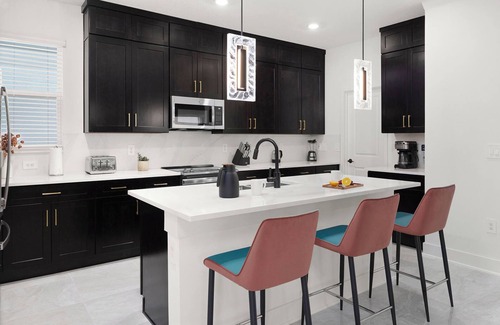 Florida Center Hotel | 6 Bedroom Home at Villatel Orlando Resort - Private Pool, Arcade & Resort Perks