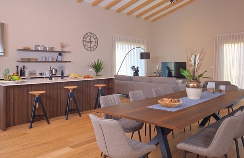Brtonigla Casa | Preciosa casa de 6 habitaciones en.