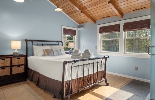Lanesborough Casa | 6-BR Country Estate 14-Min. to Jiminy Peak
