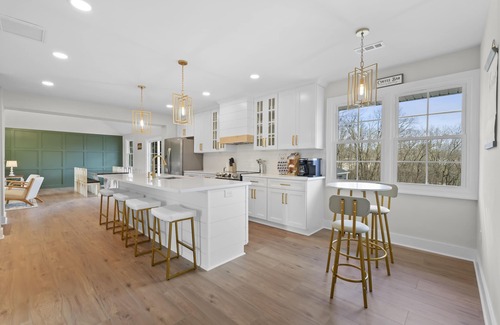 Greenville - Spartanburg Casa | 6 BR✅ Hot Tub✅ Game Room✅ 10 mins to DT Greenville!!!✅