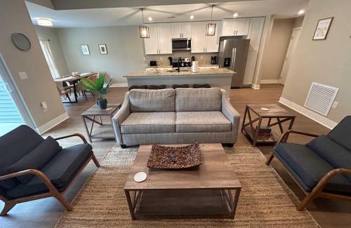 Williamsburg Casa | 6 Condos in Traverse City