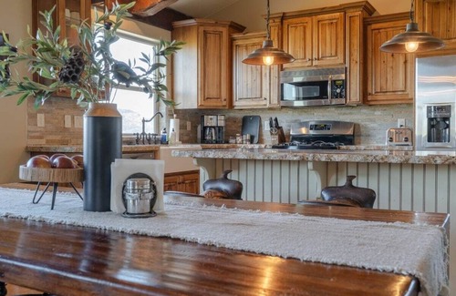 Cedar City Apartamento | 6 Guests,2BR/1BA Loft w/ Unmatched Panoramic Views.