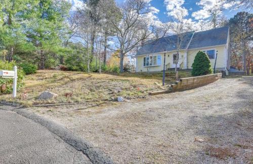 Brewster Casa | 6 Mi to Beach Home with Deck in Brewster!