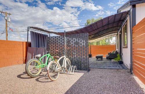Laveen Village Casa | 6 Mi to Outdoor Rec Pet-Friendly Phoenix Casita!