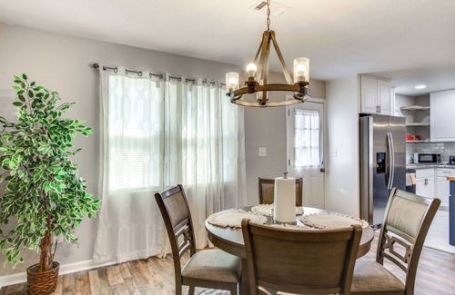 Augusta Casa | 6 Mi to The Masters: Updated Home w/ Yard!