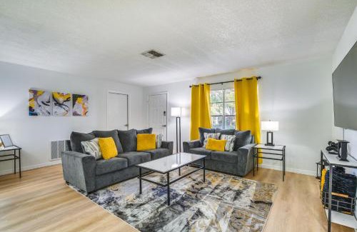 Spring Hill Casa | 6 Mi to Weeki Wachee Springs Family Getaway