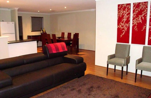 Kewdale Casa | 6 Mins- CBD 1Min - Piscina, Tiendas, Restaurantes.