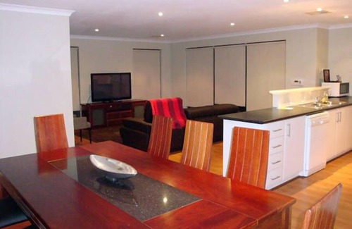 Kewdale Casa | 6 Mins- CBD 1Min - Piscina, Tiendas, Restaurantes.