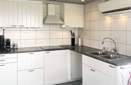 Olsta Casa | 6 person holiday home in FÄRENTUNA