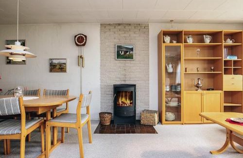 Hou Casa | 6 person holiday home in Hals