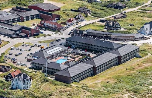 Rindby Strand Apartamento | 6 person holiday home on a holiday park in Fanø