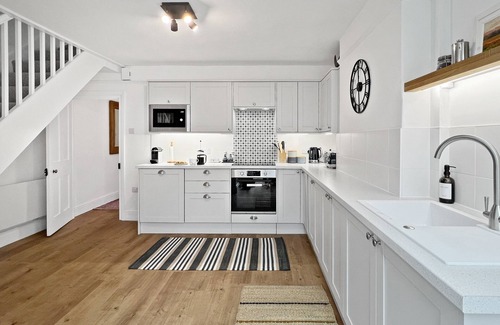 Horner Cabaña | 6 The Poplars, Hawkcombe