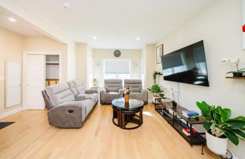 West Codman Hill - West Lower Mills Apartamento | 60-1 4BR Boston - Cozy New Apt near Franklin Park