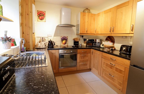 Caernarfon Cabaña | 60 Hyfrydle Road
