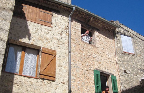 Claviers Casa | 600 años de la casa con una vista espectacular en el corazón del pueblo medieval