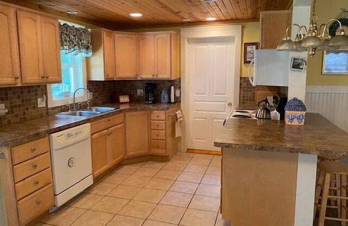 Lakeside Cabaña | 601 Central in Lakeside