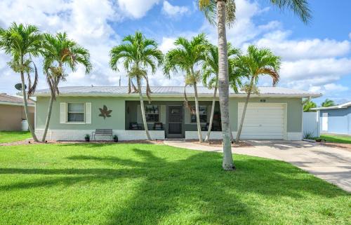 Yacht Club Casa | 608 El Dorado Parkway