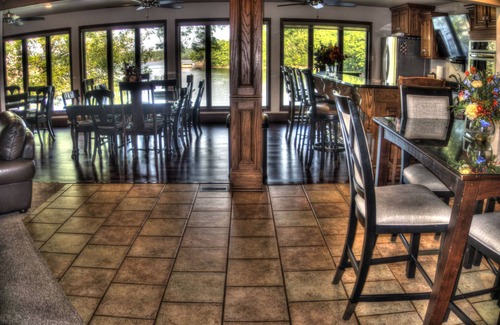 Camdenton Casa | Family Fun Lakefront Vacation Home # 6 of 12, 6bd 4 ba, 6100 pies cuadrados, tiene capacidad para 32