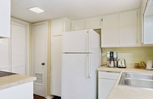 Highland Hills Apartamento | 6203 Shadow Valley #B