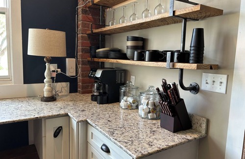 Lake Charles Casa | 628 Mill Street, 4 bedroom 2 bath house in downtown garden district