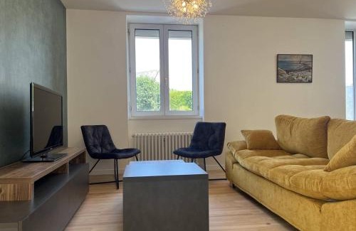 Erquy Villa | 650 - Belle Maison en pierre avec jardin en plein centre d'Erquy