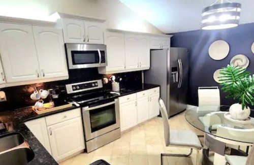 Bearss Plaza Casa | #66 New Montesinos Home by Joyful Moments Vacation