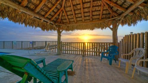 Flour Bluff Casa | 6BDR Bay Haven w Shared Waterfront Pool Boat Dock Keeper Trout by AvantStay