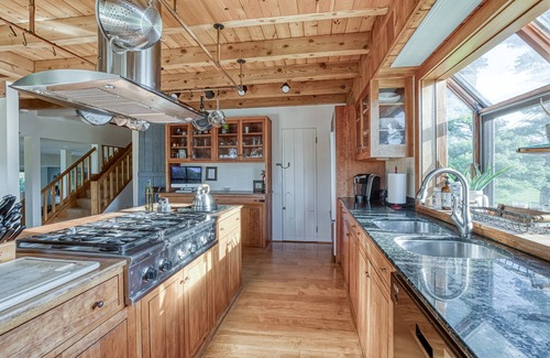 Lanesborough Casa | 6BR Berkshire Gem - 38 acres de naturaleza - minutos de Jiminy Peak Ski Resort