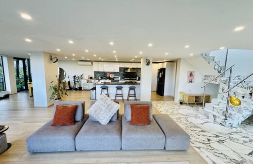 Mosman Casa | 6BR Stunning Waterview with Private Pool in Mosman