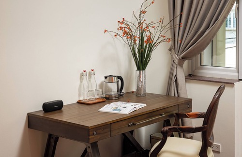 Yen Phu Villa | 6BR sun kissed ANAMOI VILLA near West Lake/ Jaccuzzi