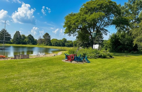 Union Grove Casa | Entire Place 7 acres - Ponds, Kayak, Boat Paddling, Fishing
