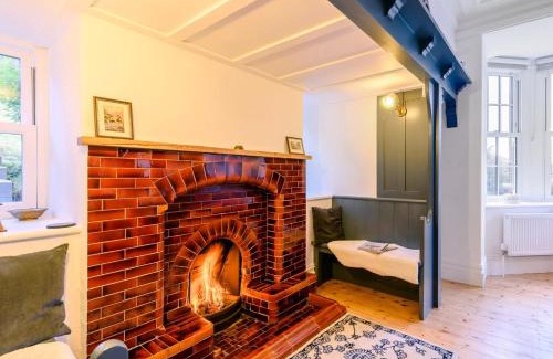 Aberllefenni Casa | 7 Bed in Corris 77466