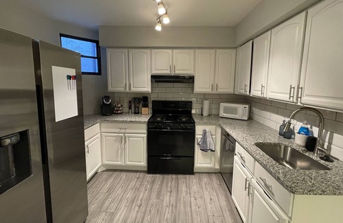 Graduate Hospital Casa | 7 Bed - Rooftop Bar - Center City - Rittenhouse