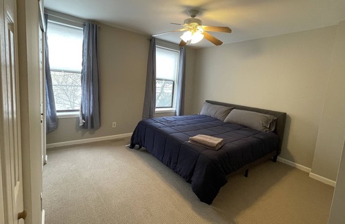 Graduate Hospital Casa | 7 Bed - Rooftop Bar - Center City - Rittenhouse