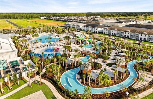 Four Corners Casa | 7 Bedrooms/4.5 Bathrooms/Windsor Cay (15794CC)