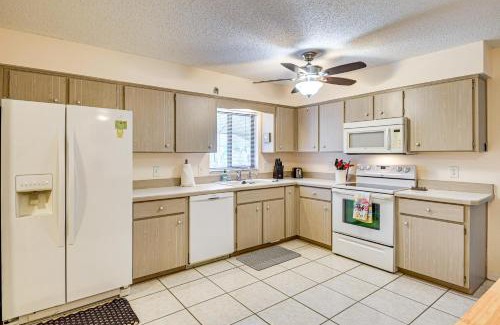 Hawks Ridge Estates Casa | 7 Mi to Beach! Poolside Oasis in Port Orange