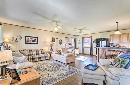 Morganton Cabina | 7 Mi to Downtown Morganton: Cabin w/ Fire Pit!