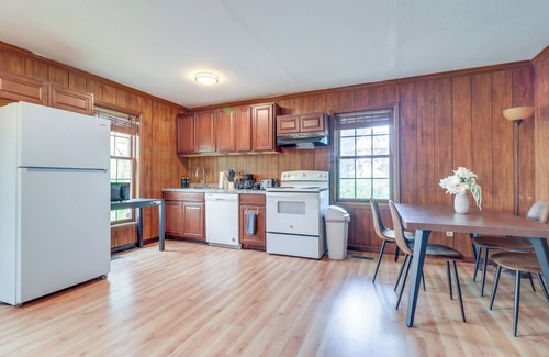 Bedford Apartamento | 7 Mi to Downtown Toledo: Cozy Apartment