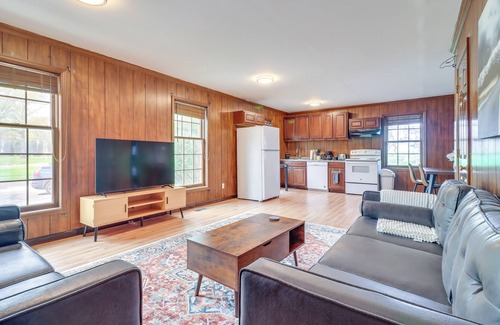 Bedford Apartamento | 7 Mi to Downtown Toledo: Cozy Apartment