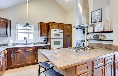 East Ridge Casa | 7 Mi to Dtwn: Family Retreat in Chattanooga