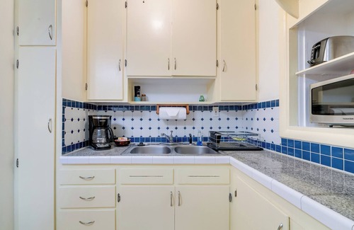 Crystal River Cabaña | 7 Mi to Gulf: Home w/ Dock Access in Crystal River