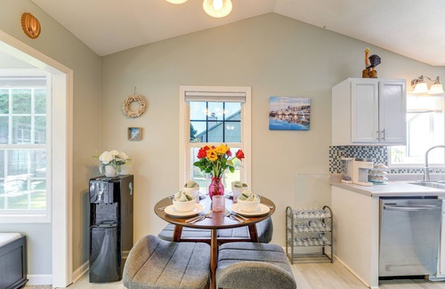 Hubert Casa | 7 Mi to Swansboro Boardwalk: Hubert Rental w/ Yard