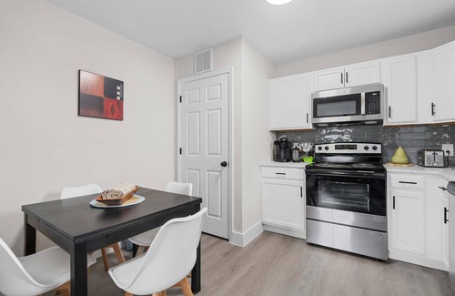 East Durham Casa | 7 Min walk to Golden Belt - 4 Min Drive to Downtown - 7 to Duke