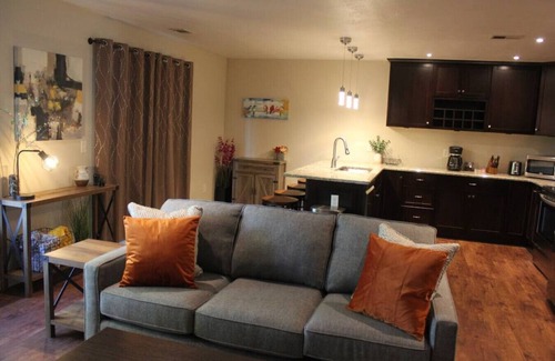 Kalamazoo Apartamento | 729 Keenway B · water view apartment in Kalamazoo