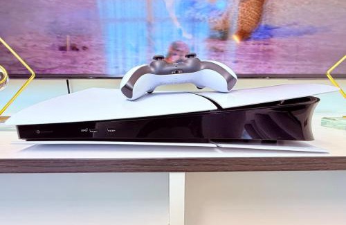 Al Hoora Apartamento | 75 inch TV Sea View Ps5 Game